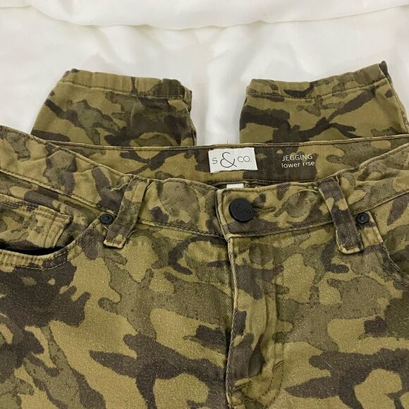 Style & Co Camo Low Rise Jeggings - Picture 2 of 6